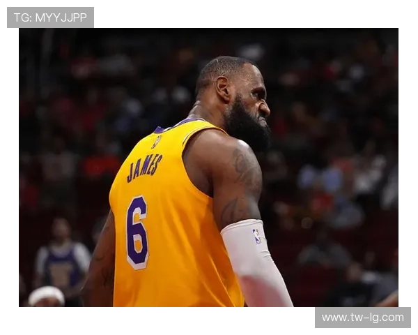 背靠背46分詹皇程碑破谣戴冠